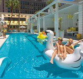Pool Club - Broome Tourism