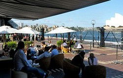 Stoneleigh Lounge - Broome Tourism 1