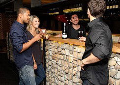 Stoneleigh Lounge - Broome Tourism 2