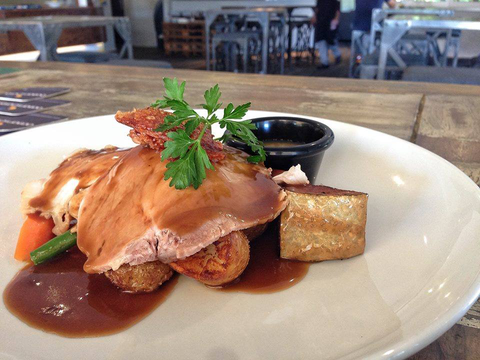 Ocean Shores Tavern - Broome Tourism 3