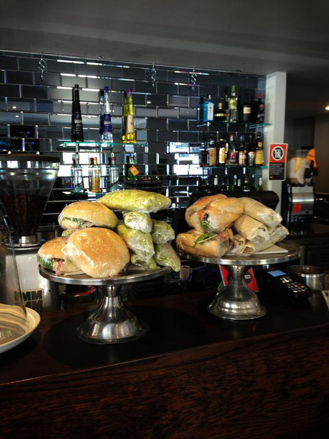 Ocean Shores Tavern - Broome Tourism 4