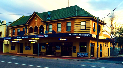 Queens Arms Hotel - Broome Tourism 0