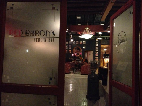 Red Baron's Lounge Bar - Broome Tourism 3