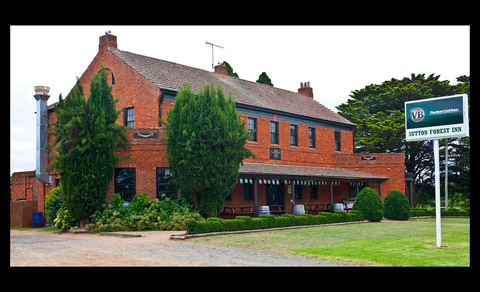 Sutton Forest Inn - Broome Tourism 4