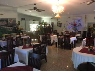 Alice Vietnamese Restaurant - Broome Tourism 3
