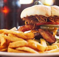 Karama Plaza Tavern - Broome Tourism