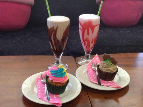 Heaven Leigh Cupcakes - Broome Tourism 2