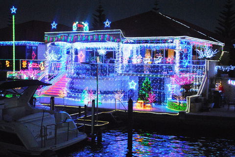 Christmas Lights Cruise - Broome Tourism 2