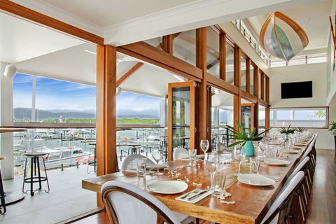 Hemingway's Brewery Cairns Wharf - Broome Tourism 0