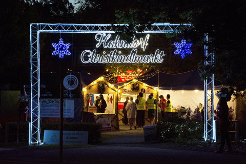 Hahndorf Christmas Market Walking Tours - Broome Tourism 0