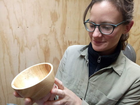 Make A Bowl Woodturning - Broome Tourism 1