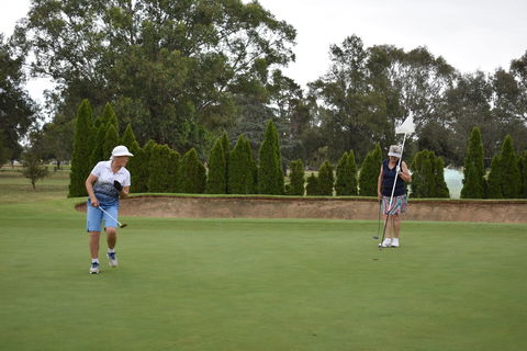 Nine And Dine Golf And Buffet Dinner With Seafood - Broome Tourism 1