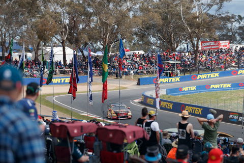 Supercars Supercheap Auto Bathurst 1000 - Broome Tourism 0
