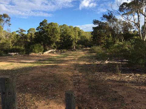 Victoria Park Moonta Monthly Walks - Broome Tourism 2