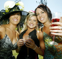 Albury Racing Club Boxing Day Races - Broome Tourism