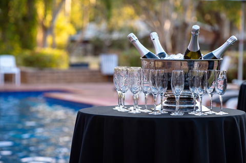 Christmas Day Lunch At DoubleTree By Hilton Alice Springs - Broome Tourism 2