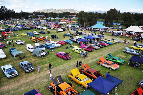 Chryslers On The Murray - Broome Tourism 0