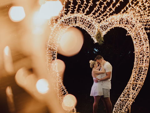 Christmas Lights Spectacular At Hunter Valley Gardens - Broome Tourism 0