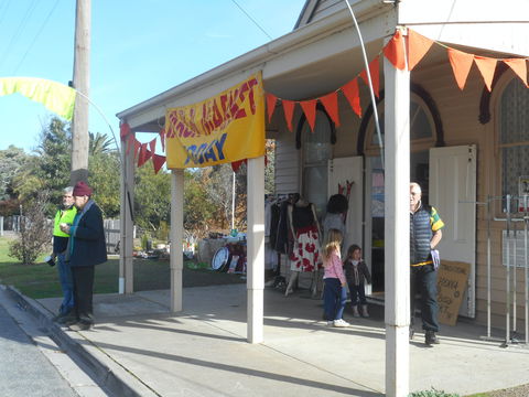 Yarck Country Market - Broome Tourism 2