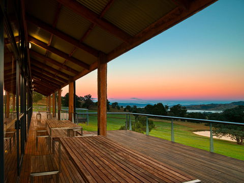 Father's Day Lunch At Holmesglen At Eildon - Broome Tourism 0