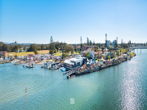 Fred Williams Aquatic Festival - Broome Tourism 0