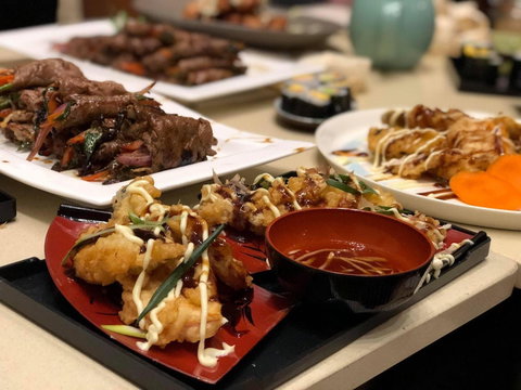 Japanese Cooking - Broome Tourism 0