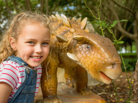 Mega Creatures At Hunter Valley Gardens - Postponed - Broome Tourism 2