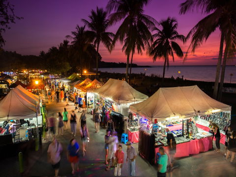Mindil Beach Sunset Market - Broome Tourism 0