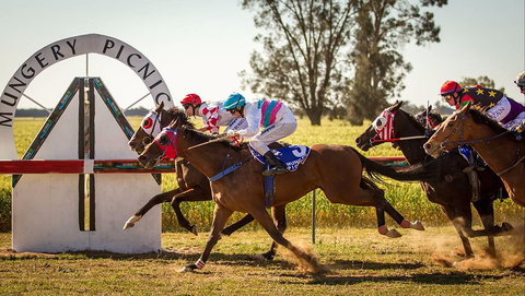 Mungery Picnic Races - Broome Tourism 0