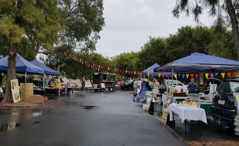 Wodonga Car Boot Market - Broome Tourism 1