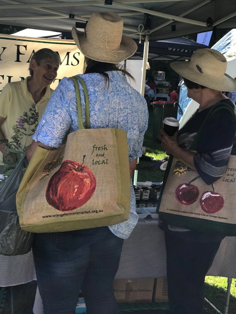 Orange Farmers Market - Broome Tourism 2