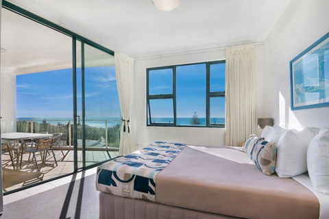 Santorini Twin Waters - Broome Tourism 4