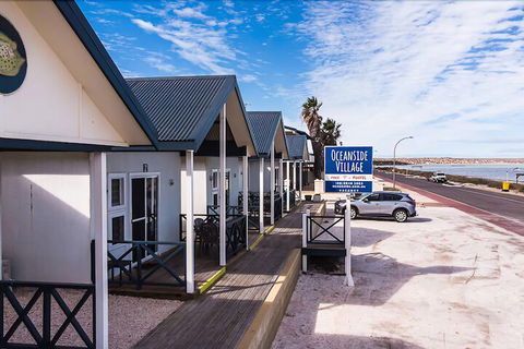 Oceanside Village - Broome Tourism 2