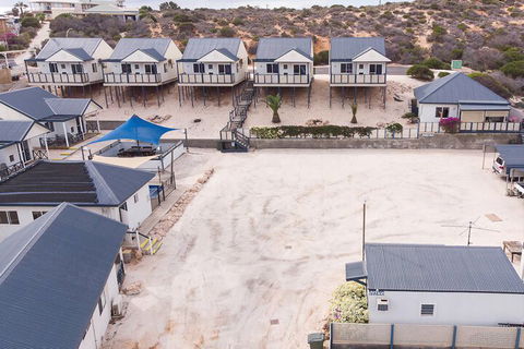 Oceanside Village - Broome Tourism 7