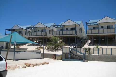 Oceanside Village - Broome Tourism 5