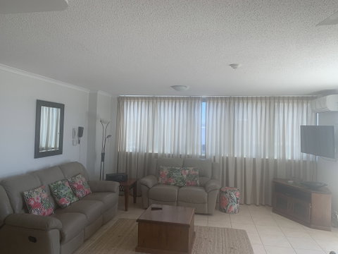 Beachfront Towers - Broome Tourism 6