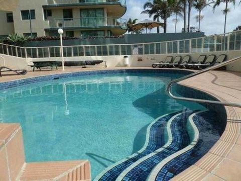 Beachfront Towers - Broome Tourism 0
