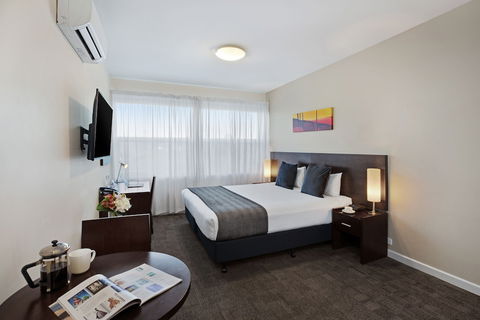 Quest Mawson Lakes - Broome Tourism 5
