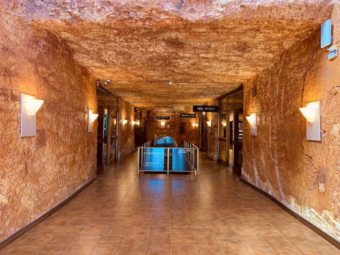 Desert Cave Hotel - Broome Tourism 0
