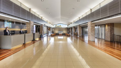 Crowne Plaza Hunter Valley, An IHG Hotel - Broome Tourism 4