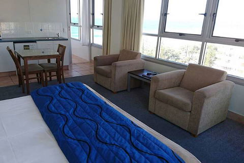 Chateau Beachside - Broome Tourism 6