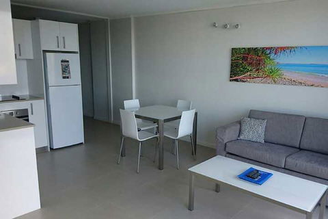 Chateau Beachside - Broome Tourism 7