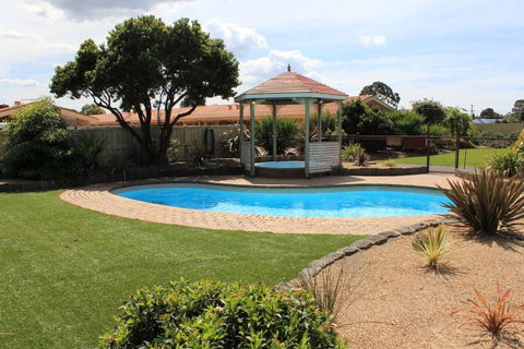 Werribee Park Motor Inn - Broome Tourism 4