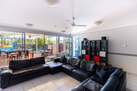 Aquarius Gold Coast - Broome Tourism 2
