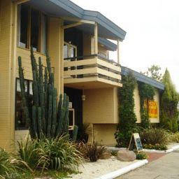 Econo Lodge Hacienda International - Broome Tourism 3