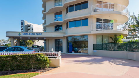 Burleigh Surf Apartments - Broome Tourism 4