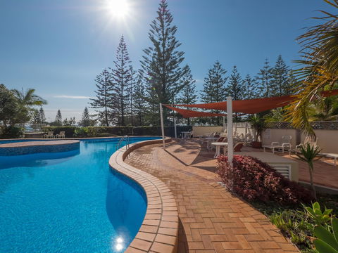 Burleigh Surf Apartments - Broome Tourism 6