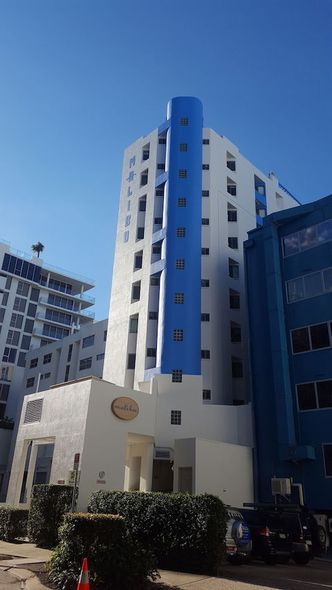 Malibu Mooloolaba - Broome Tourism 2