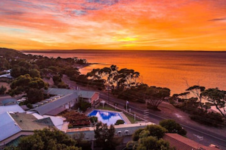 Broome Tourism