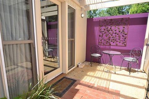 Alexandra Place - Broome Tourism 1
